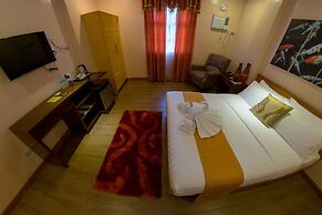 Royal Mansion Hotel