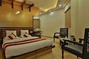 Hotel KNK International