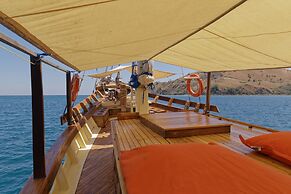 Plataran Phinisi Waecicu