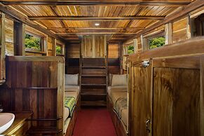 Plataran Phinisi Waecicu