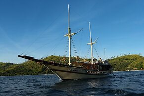 Plataran Phinisi Waecicu