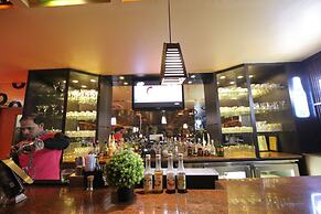 Hotel Hampi International