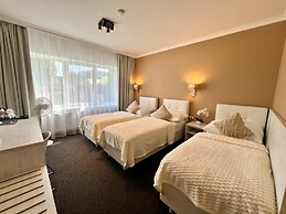 Grand Petit Hotel ex Shato Gesson