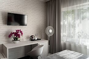 Grand Petit Hotel ex Shato Gesson