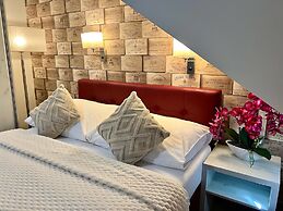 Grand Petit Hotel ex Shato Gesson