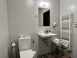 Grand Petit Hotel ex Shato Gesson