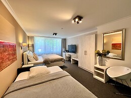 Grand Petit Hotel ex Shato Gesson