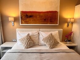 Grand Petit Hotel ex Shato Gesson