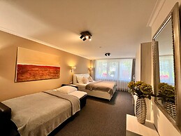 Grand Petit Hotel ex Shato Gesson