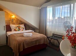 Grand Petit Hotel ex Shato Gesson