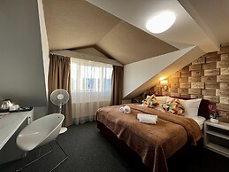 Grand Petit Hotel ex Shato Gesson