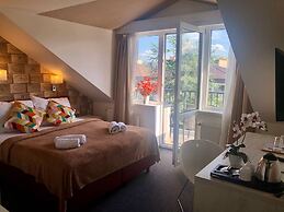 Grand Petit Hotel ex Shato Gesson