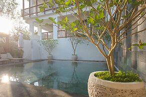 Pineapple Lazy Beach Villa