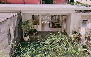 Pineapple Lazy Beach Villa