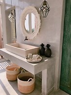 Pineapple Lazy Beach Villa