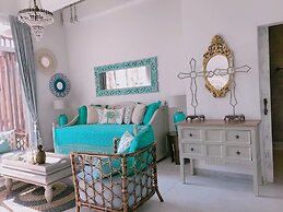 Pineapple Lazy Beach Villa