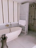 Pineapple Lazy Beach Villa