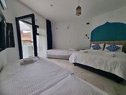 Sunset Boutique Hotel & Apartments