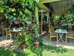 Sunset Boutique Hotel & Apartments