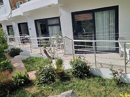 Sunset Boutique Hotel & Apartments