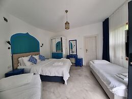 Sunset Boutique Hotel & Apartments