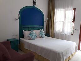 Sunset Boutique Hotel & Apartments