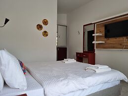 Sunset Boutique Hotel & Apartments