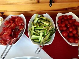 Sunset Boutique Hotel & Apartments