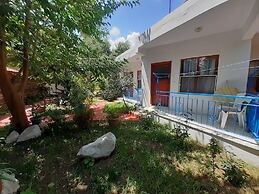 Sunset Boutique Hotel & Apartments