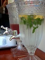 Sunset Boutique Hotel & Apartments