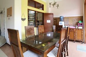 Maharani Guesthouse Tebet Syariah - Hostel