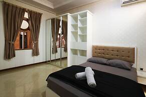 Maharani Guesthouse Tebet Syariah - Hostel