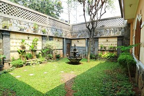 Maharani Guesthouse Tebet Syariah - Hostel