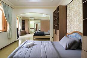 Maharani Guesthouse Tebet Syariah - Hostel