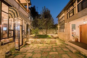 3 Cottages of Deer Inn