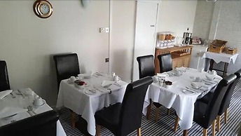 OYO Inverour Guest House