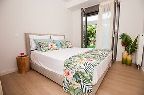 Elaia Luxury Apartments Glyfada