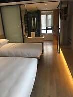 Fairfield by Marriott Shanghai Jingan