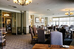 Macdonald Forest Hills Resort