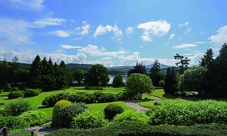 Macdonald Forest Hills Resort