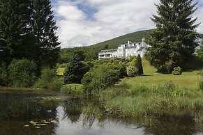 Macdonald Forest Hills Resort