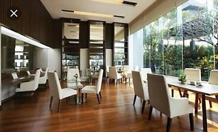 Cityview Circle BTS Pool Gym