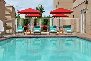 Home2 Suites by Hilton Savannah Airport