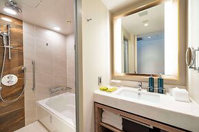 DoubleTree by Hilton Okinawa Chatan Resort