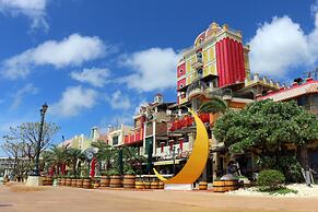 DoubleTree by Hilton Okinawa Chatan Resort