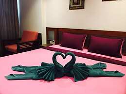 Ol'Masta Hotel & Lounge