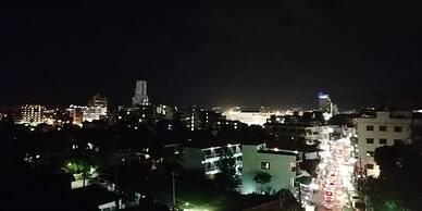 Ol'Masta Hotel & Lounge