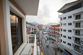 Ol'Masta Hotel & Lounge