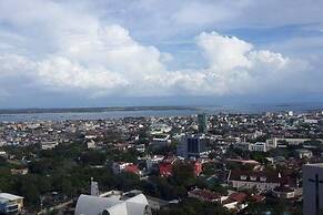 ECJ Cozy Studio Units at Horizons 101