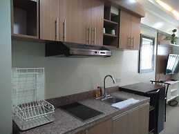 ECJ Cozy Studio Units at Horizons 101